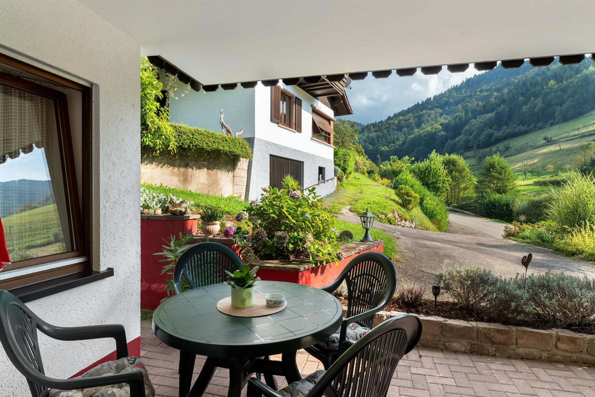 Haus Schindler Apartment Ottenhofen im Schwarzwald Luaran gambar